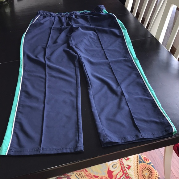 Ladies Active suit size L - Picture 1 of 2